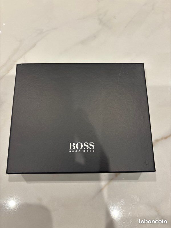 Porte feuille HUGO BOSS neuf (image 5)
