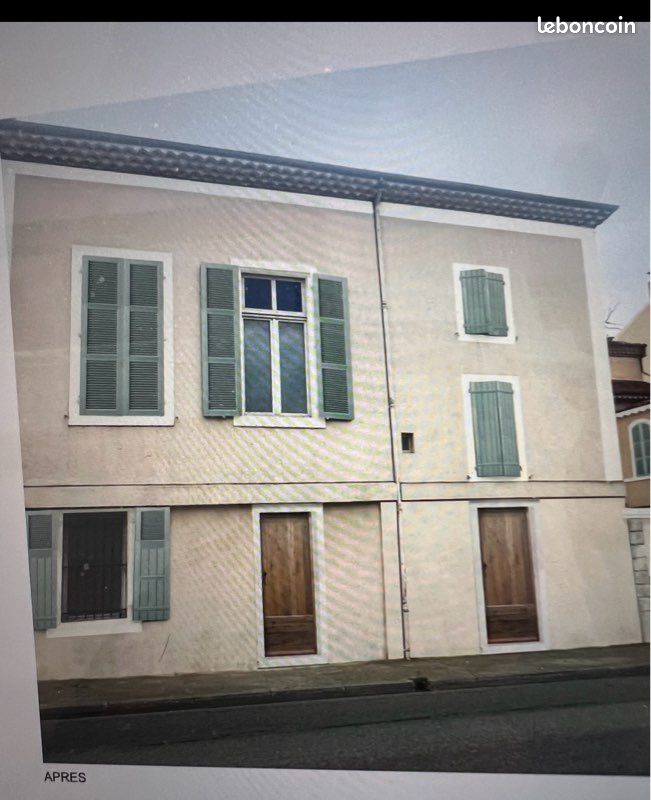 Maison 1 pièce 180 m² · à Saint-Montan · 180 m² · 40 000 €