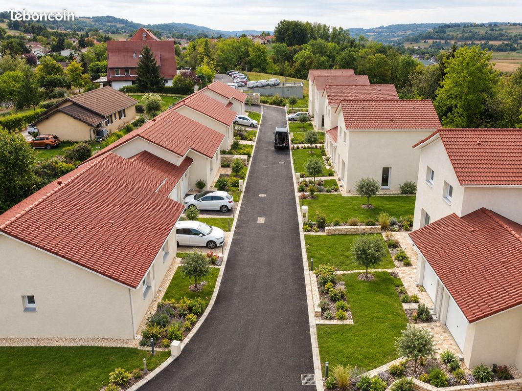 Maison 4 pièces 85 m² · à Montferrat · 85 m² · 249 900 €