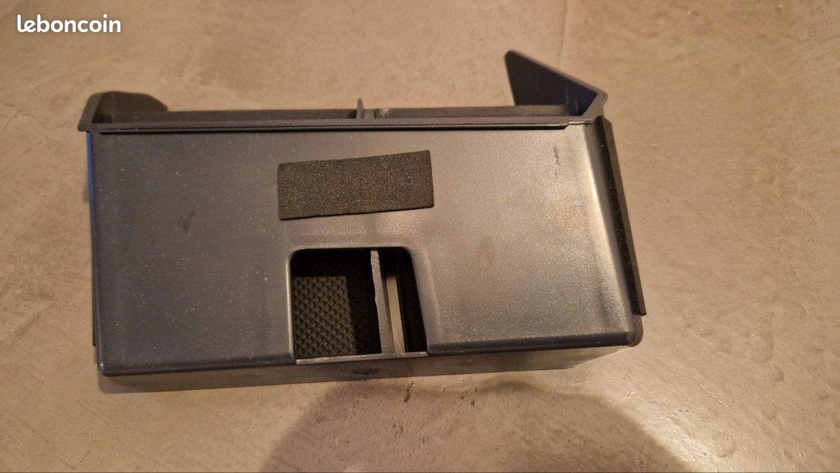 Boîte de rangement console centrale Audi A3 (image 2)