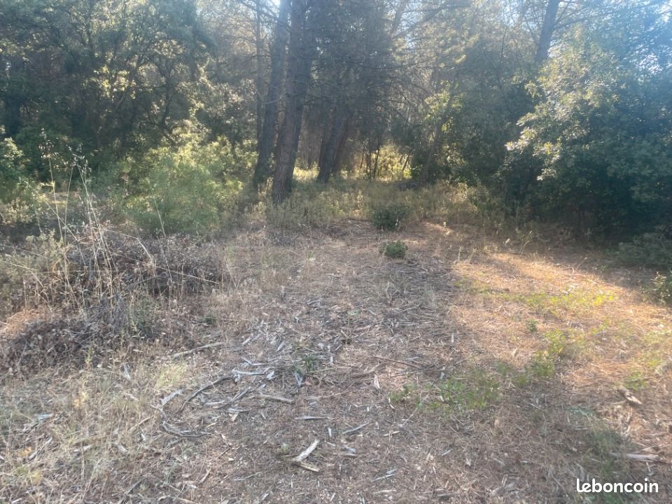Terrain 528 m² Lambesc · 225 000 €