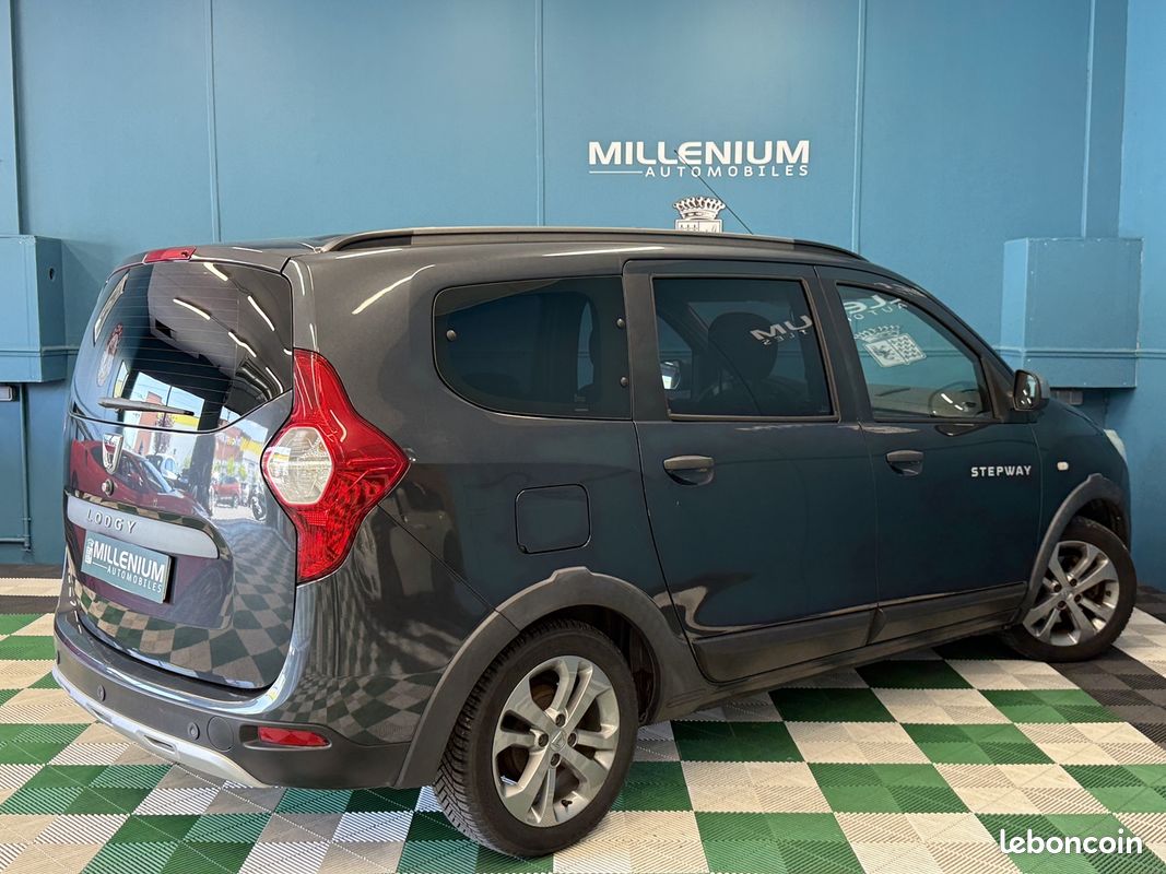 Dacia LODGY 1.2 TCE 115CH STEPWAY EURO6 7 PLACES (image 2)