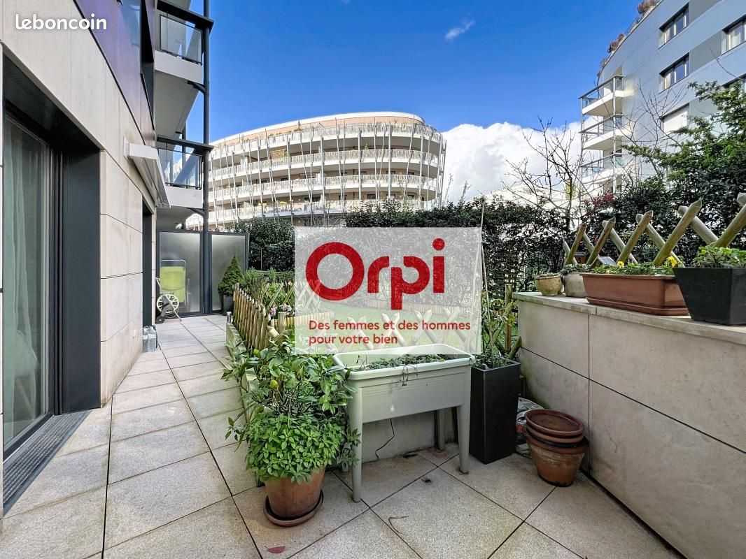 Appartement 3 pièces 66 m² · à Issy-les-Moulineaux · 66 m² · 587 000 €