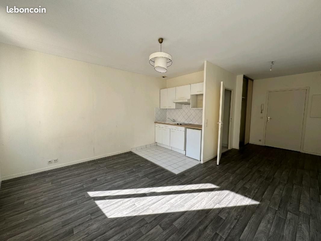 Appartement 1 pièce 27 m² · à Mantes-la-Jolie · 27 m² · 575 €/mois