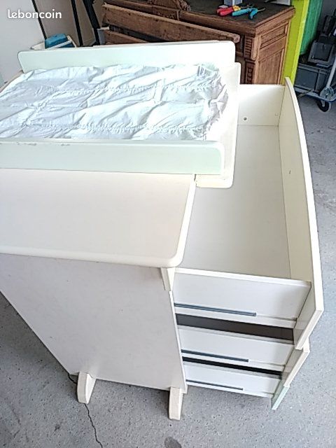 Lit et commode bébé + 3 accessoires (image 9)