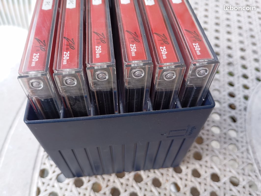 Disquettes ZIP Iomega 250MB (image 2)