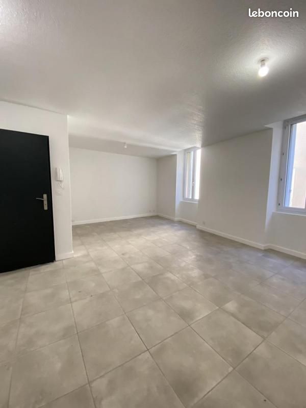 Appartement a louer romans-sur-isere - 4 pièce(s) - 95 m2 - Surfyn