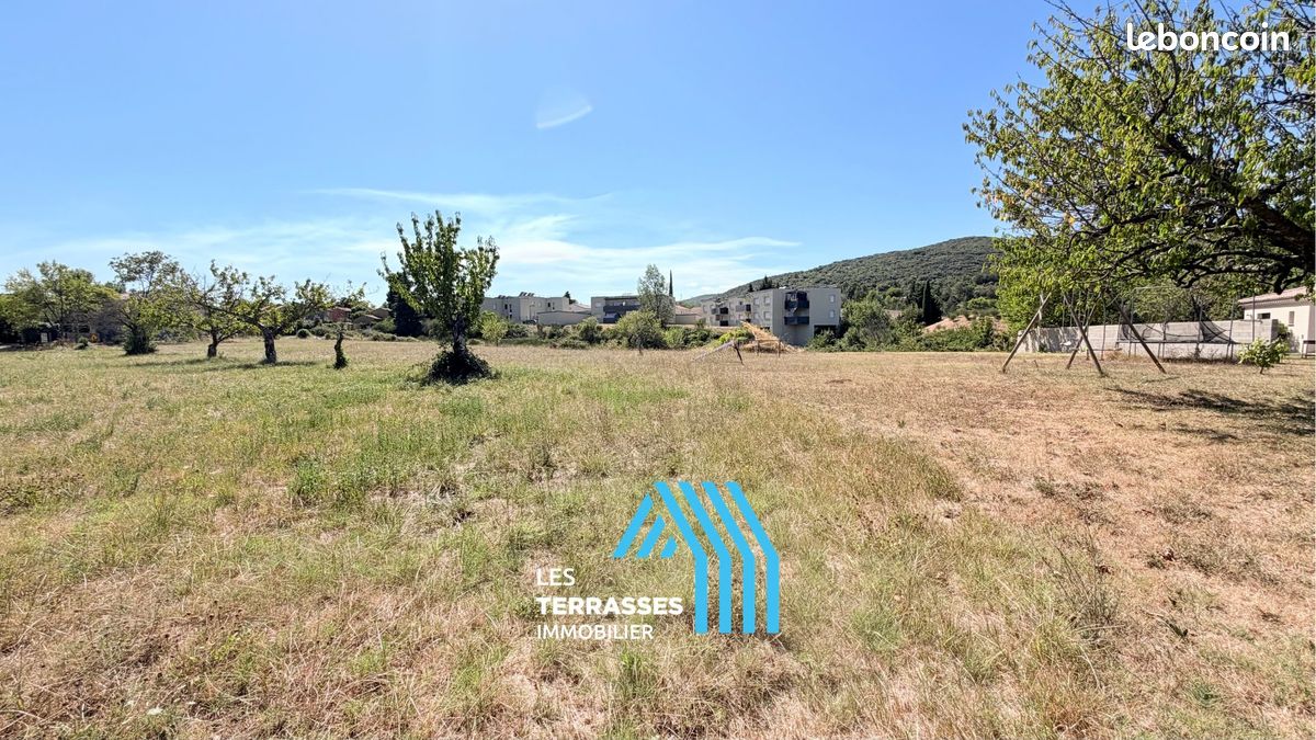 Terrain 700 m² Le Teil (image 1)