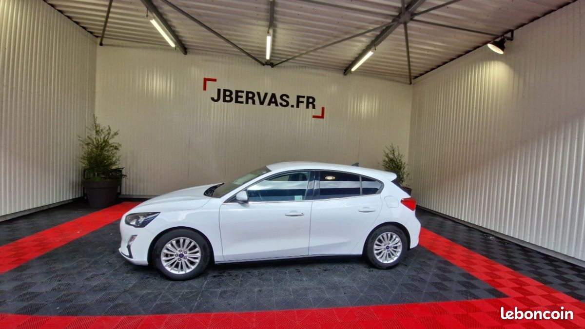 Ford Focus 1.0 ECOBOOST 125 SS TITANIUM X BUSINESS (image 8)
