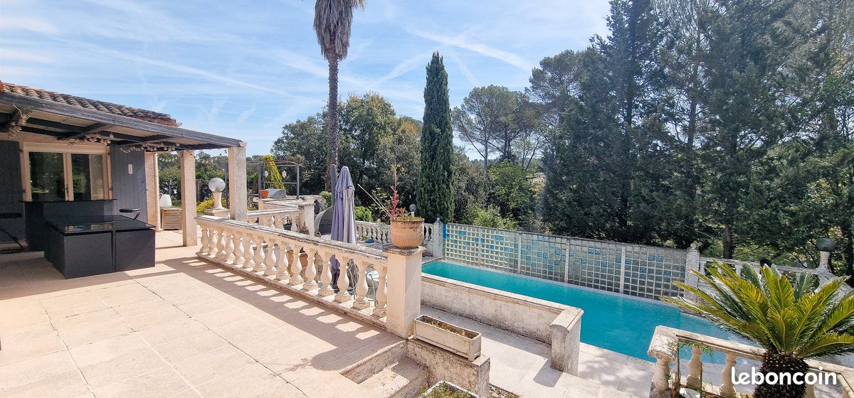 Maison 9 pièces 281 m² · à Peymeinade · 281 m² · 849 000 €