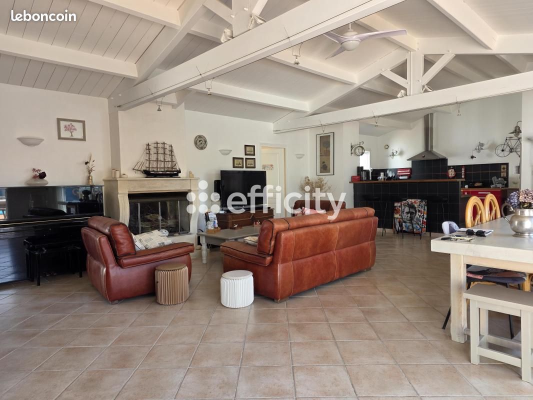 Maison 5 pièces 173 m² · à Sainte-Marie-de-Ré · 173 m² · 1 399 900 €