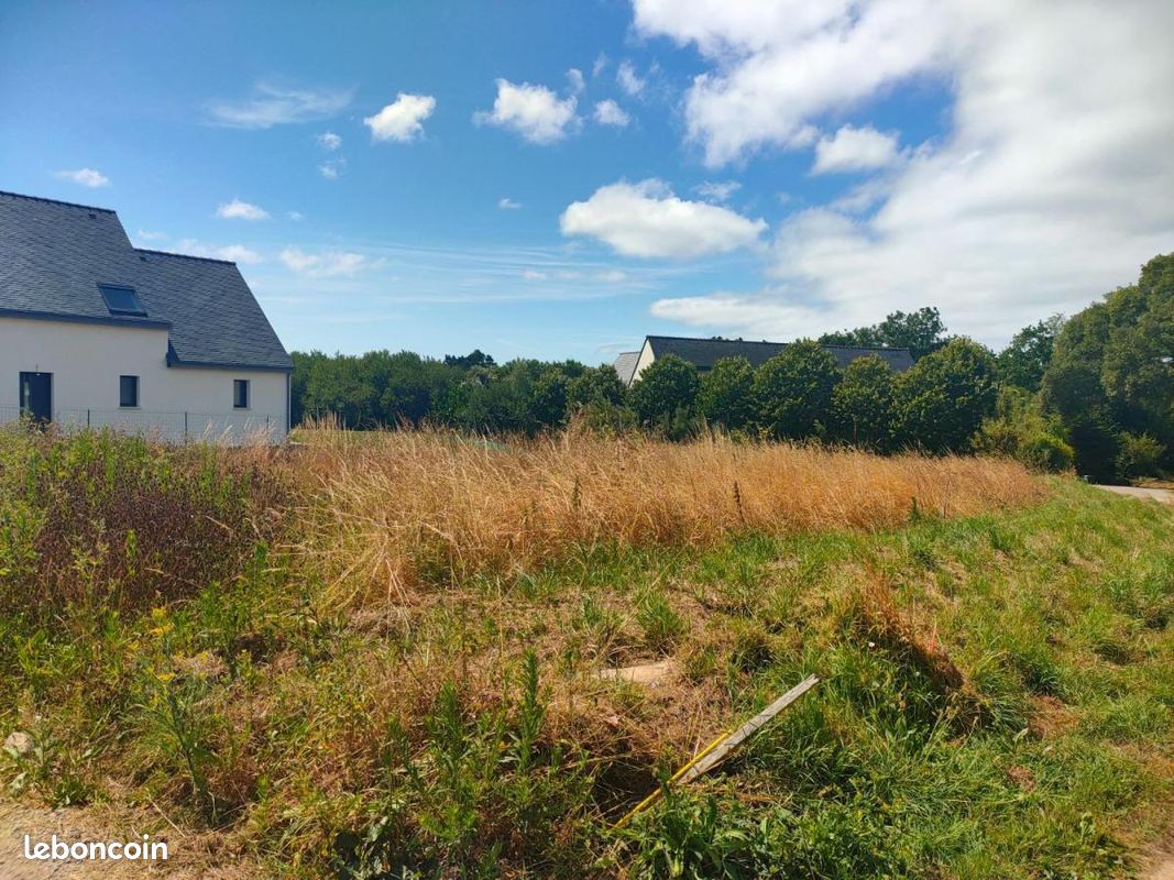 Terrain 727 m² · à Audierne · 727 m² · 69 810 €