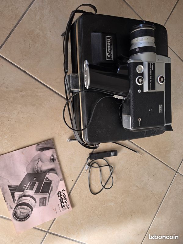 Canon auto zoom 518 advert in a Natgeo magazine June 1969 Stock Photo