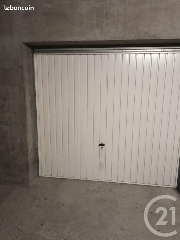 Parking 13 m² · à Lyon · 13 m² · 71 €/mois