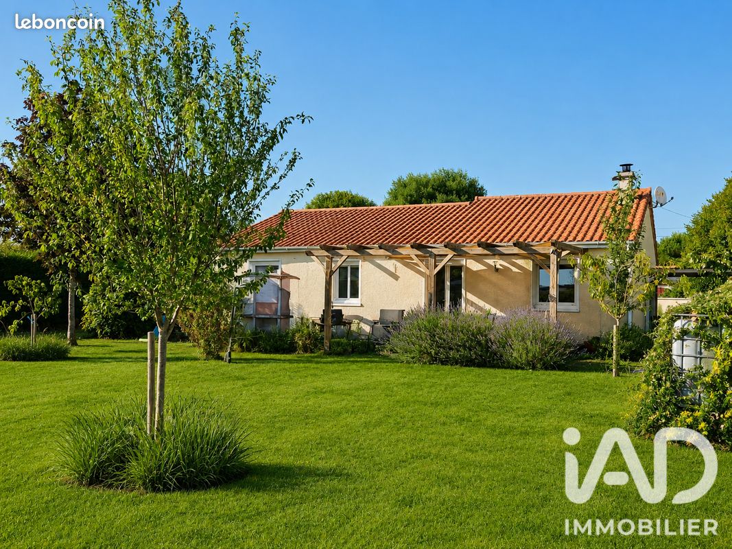Maison 5 pièces 109 m² · à Liniers · 109 m² · 195 000 €