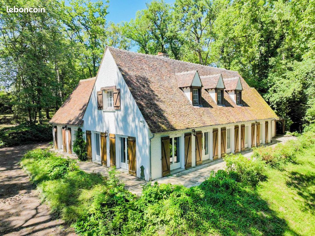 Maison 7 pièces 147 m² · à Fontenay-sur-Loing · 147 m² · 260 000 €