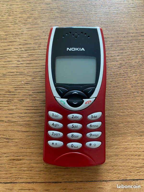 Nokia 8210 comme Neuf (image 1)