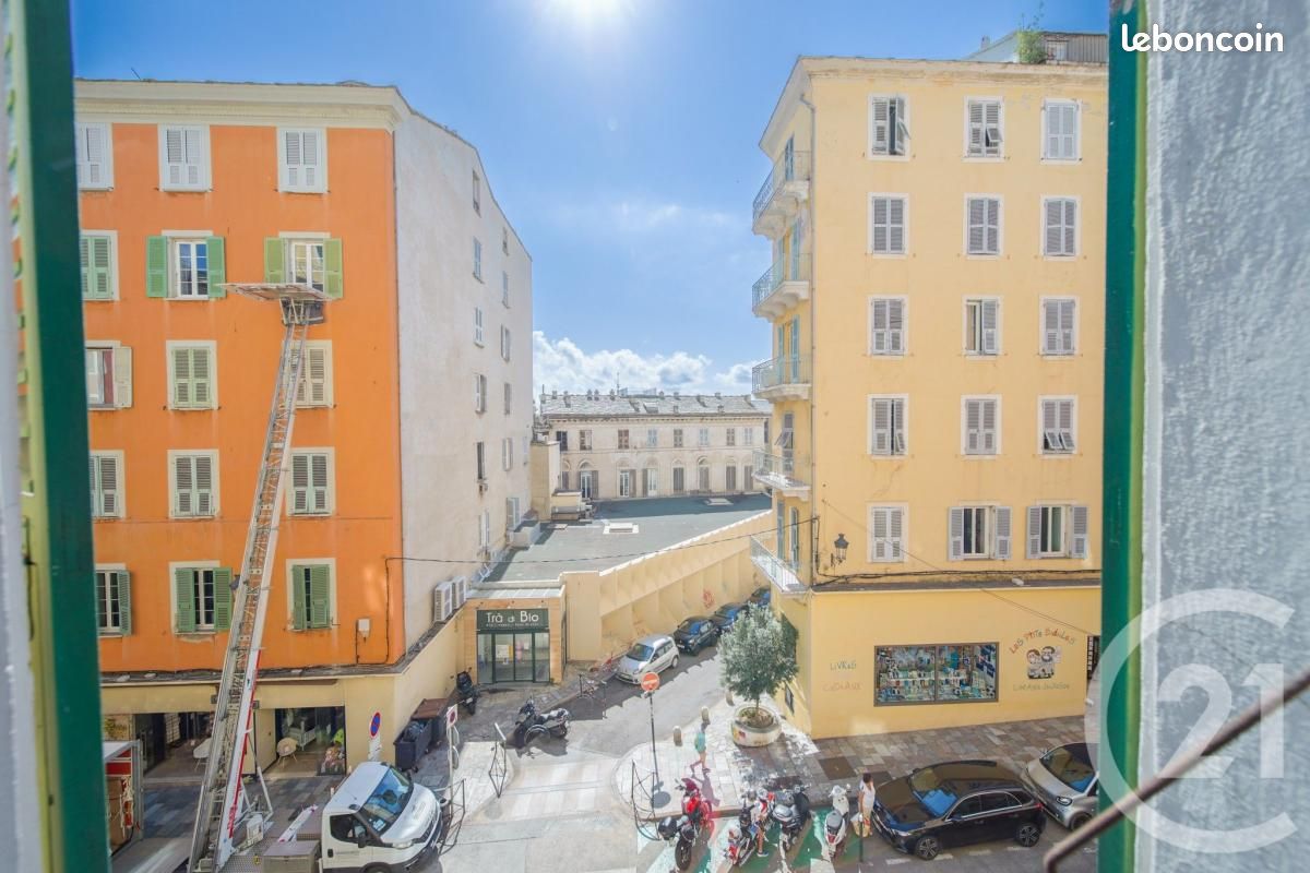 Appartement 8 pièces 185 m² · à Bastia · 185 m² · 630 000 €