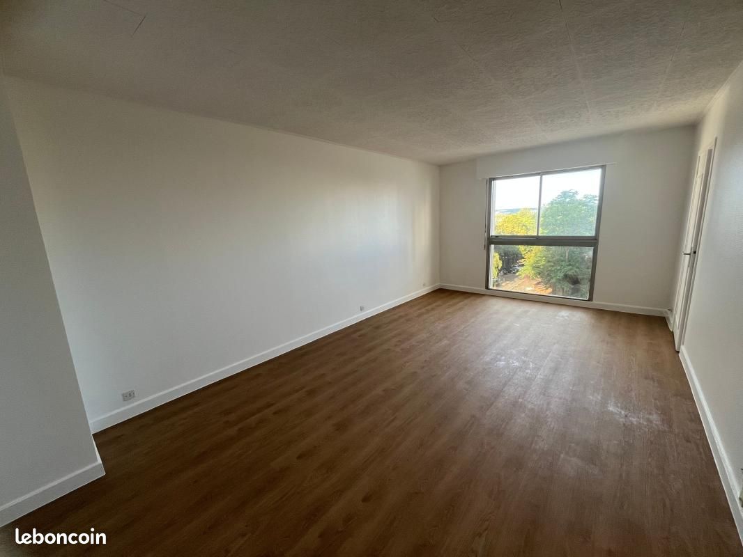 Appartement 2 pièces 50 m² · à Chevilly-Larue · 50 m² · 985 €/mois