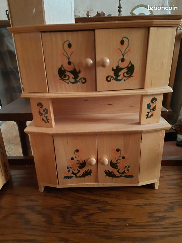 Tres beaux meubles en bois pour poupées styles barbies 1 lot de 13 pièces (image 6)