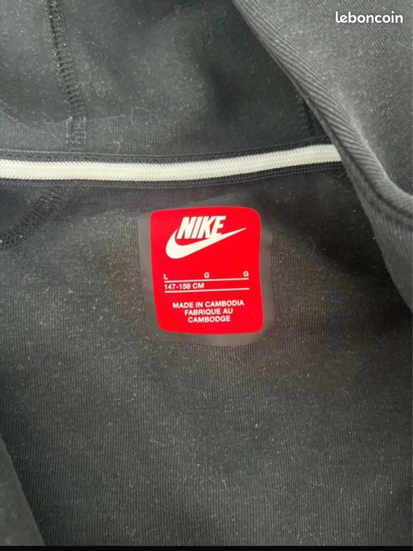 Nike (image 3)