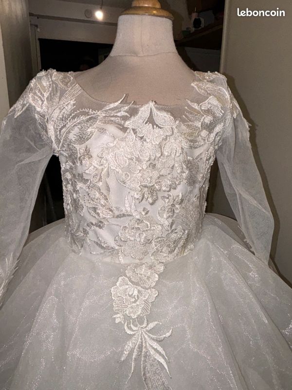 Robe de mariage petite fille (image 6)