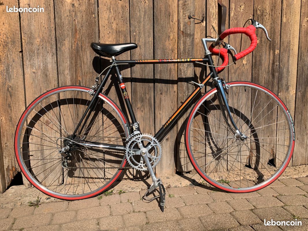 Vélos vintages avec 12 vitesses