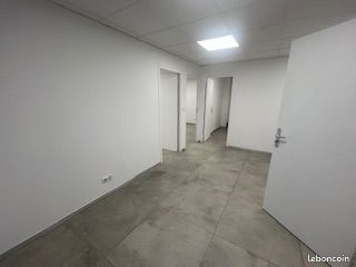 Local commercial 4 pièces 60 m² · à Montélimar · 60 m² · 500 €/mois