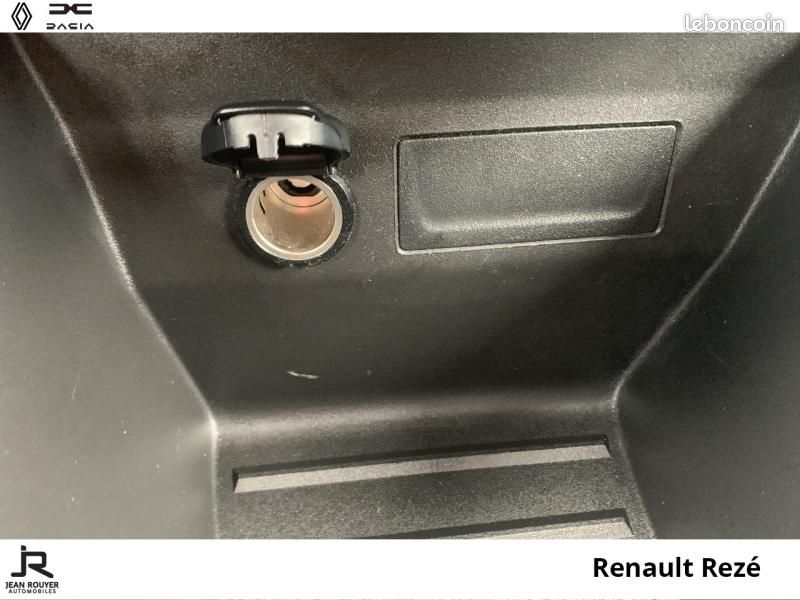 Renault Clio 1.0 SCe 65ch Authentic (image 21)