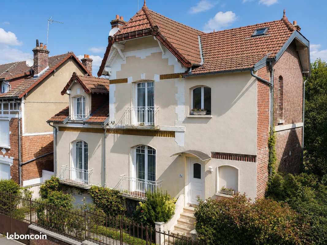 Maison 10 pièces 172 m² · à Soissons · 172 m² · 394 000 €
