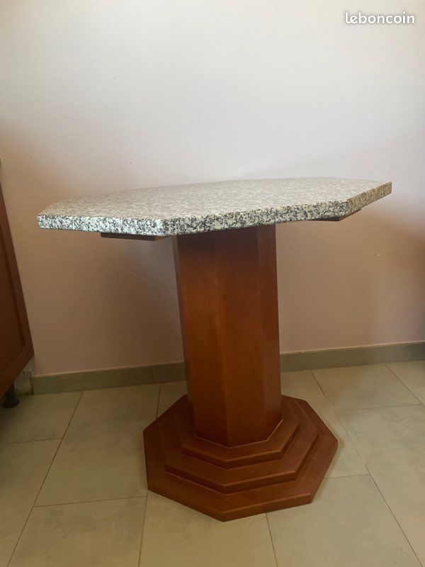 Table de cuisine en granit (image 1)