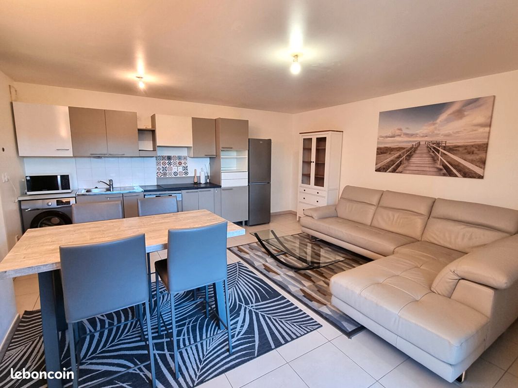 Appartement 2 pièces 48 m² · à Saint-Raphaël · 48 m² · 980 €/mois