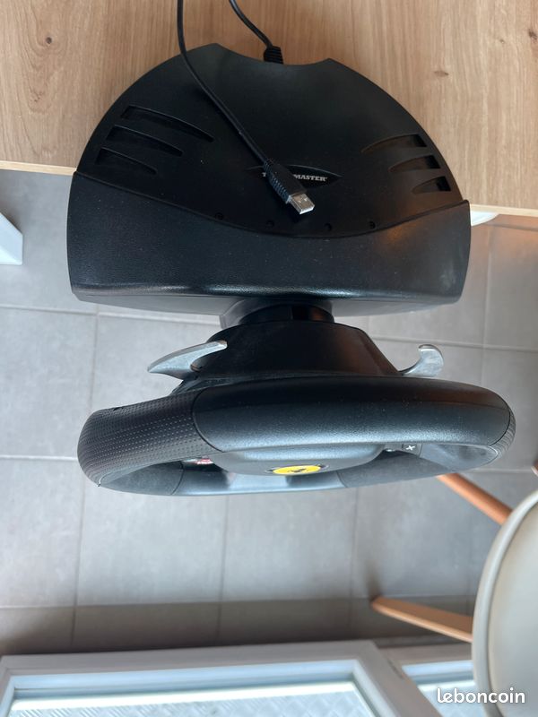 Volant Thrustmaster ps4 (image 2)