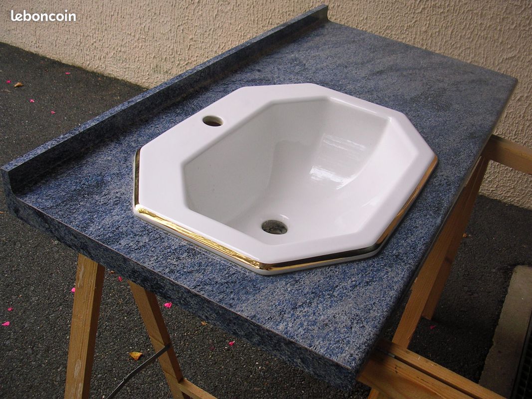 Lavabo avec plan de travail (image 1)