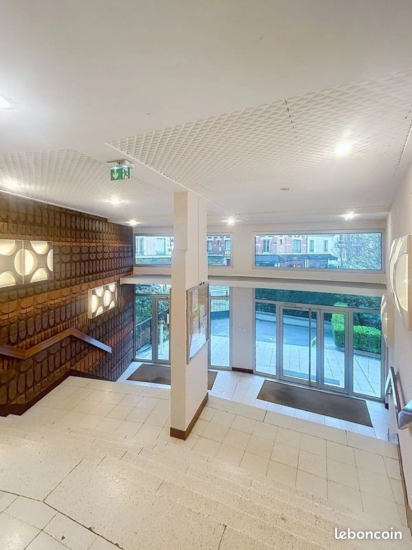 Studio 1 pièce 27 m² (image 3)