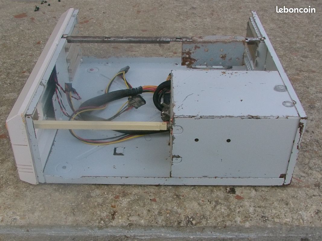 A vendre desktop Amiga 4000 Commodore A4000D 4000D (image 5)