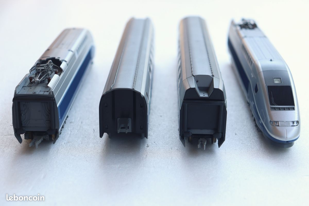 Coffret rame TGV Duplex 220 Lima Collection SNCF échelle HO (image 3)