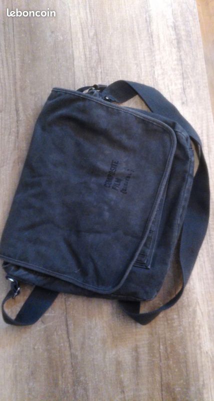 Sacoche bandoulière tissu noir (image 3)