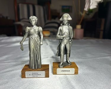 5 figurines étains du Prince, collection NAPOLEON, Joséphine