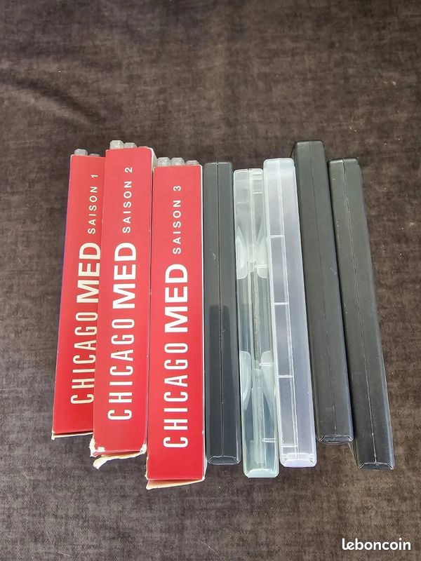 Coffret dvd chicago med saison 1 à 8 (image 2)