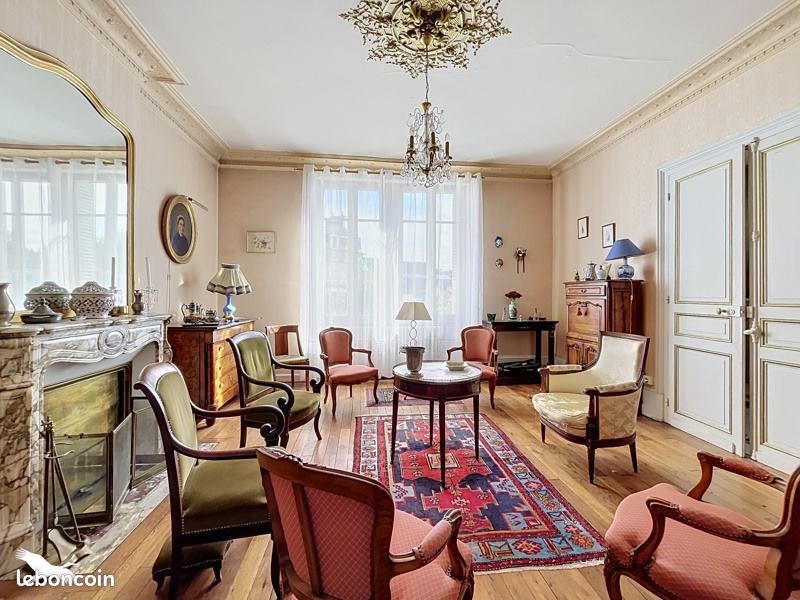 Maison 6 pièces 160 m² · à Bourges · 160 m² · 317 700 €