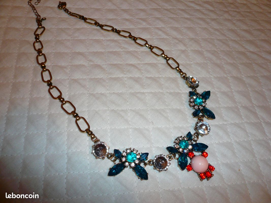 Collier strass bleus (image 1)