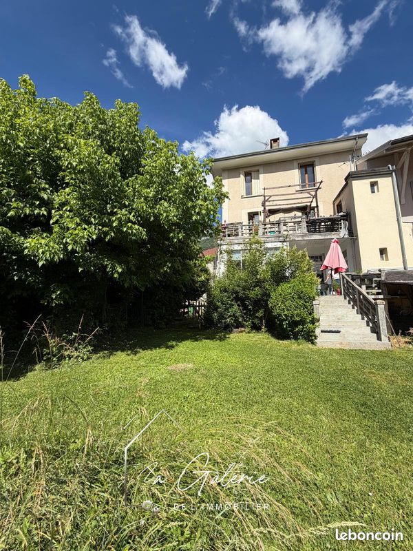 Immeuble 6 pièces Le Touvet (image 2)