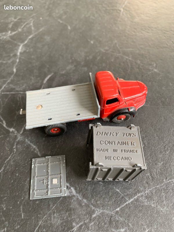 Dinky Toys France N°34B - Berliet Plateau Porte-Container - RetroCBA - Occasion
