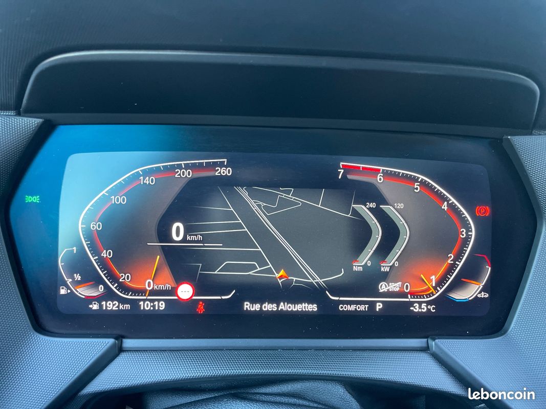 BMW SERIE 1 1.5 118I (F40) 136CH M SPORT TOIT OUVRANT CARPLAY SUIVI BMw (image 15)