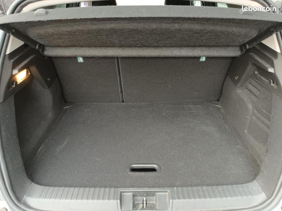 Renault Captur TCe 140 EDC FAP - 21 Initiale Paris (image 16)