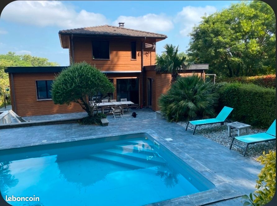 Maison 6 pièces 139 m² · à Carcarès-Sainte-Croix · 139 m² · 300 000 €