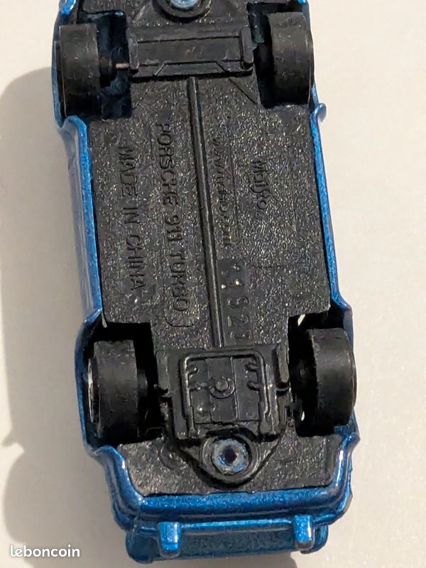 Voiture miniature Maisto, Porche 911 Turbo bleu (image 4)