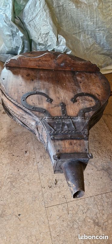 Soufflet de forge Table basse (image 1)