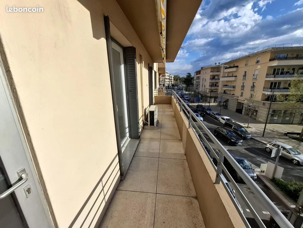 Appartement 3 pièces 55 m² · à Cagnes-sur-Mer · 55 m² · 259 000 €